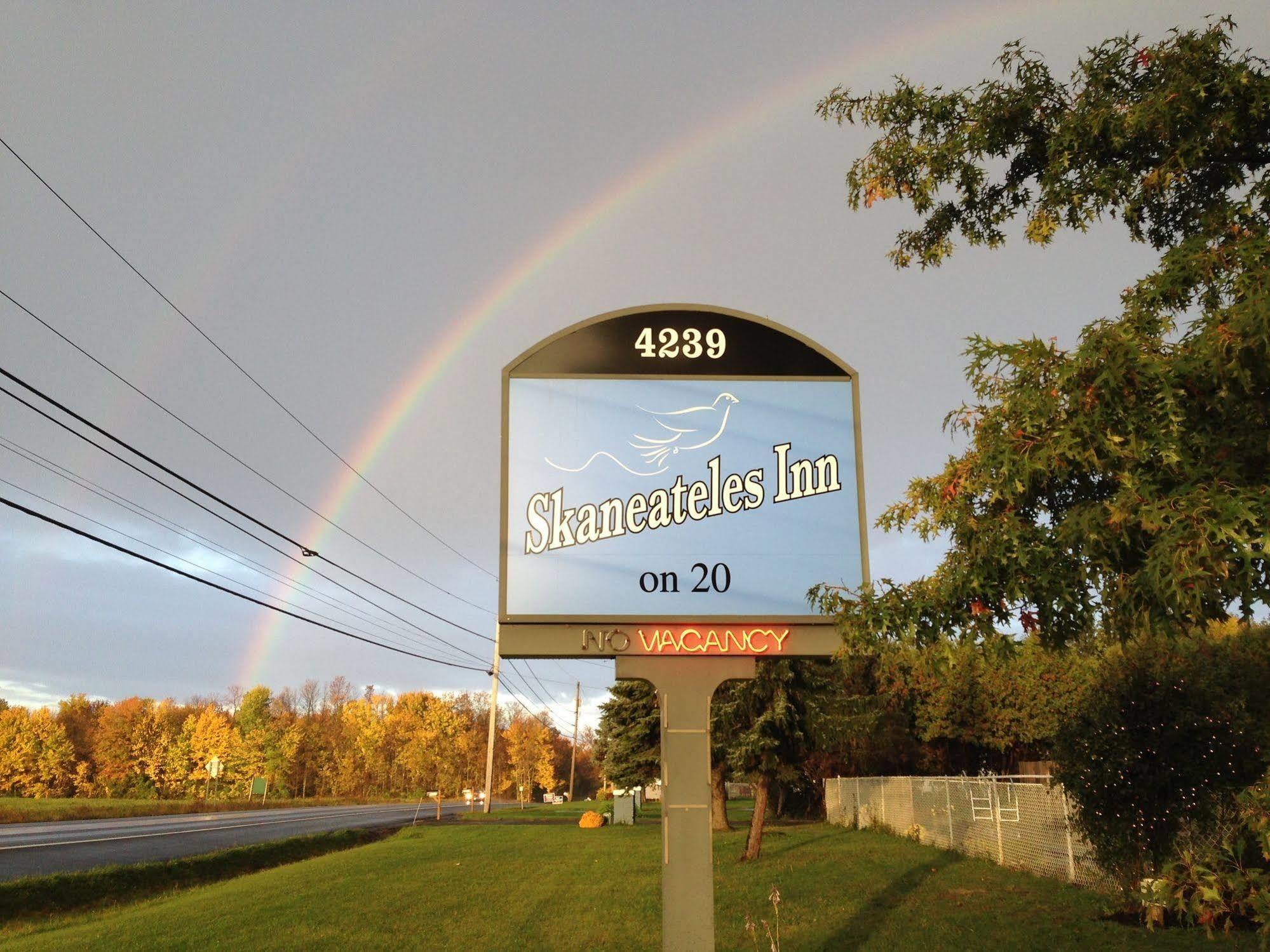 Skaneateles Inn On 20 Auburn Exterior photo