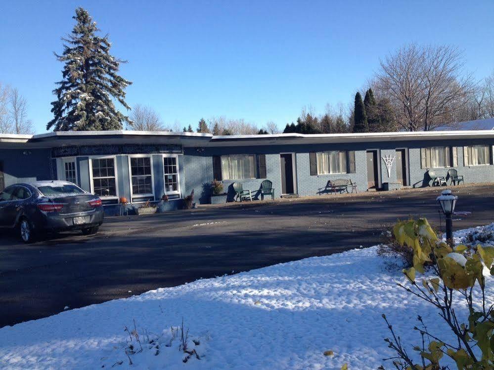 Skaneateles Inn On 20 Auburn Exterior photo